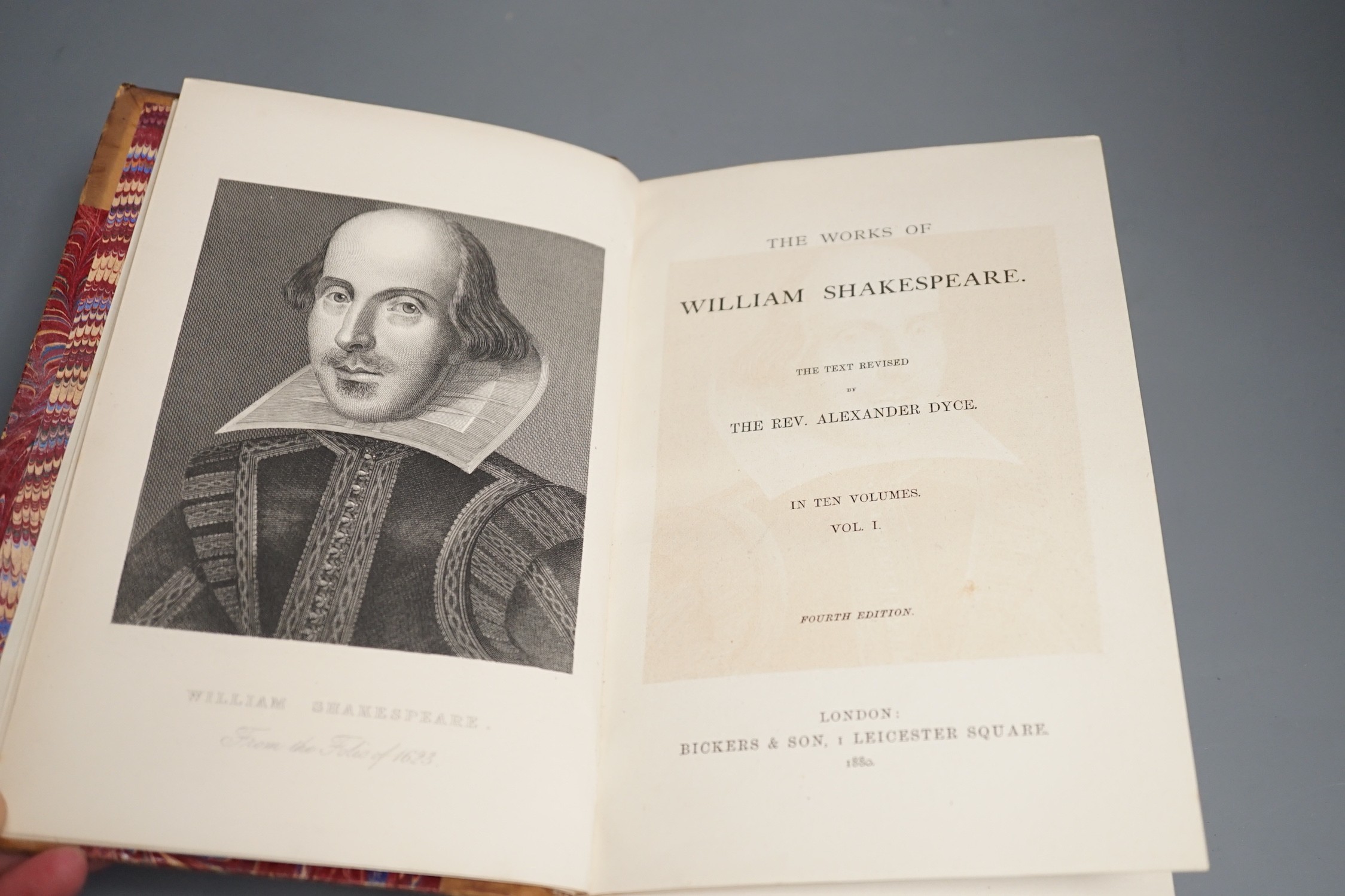 Works of Shakespeare, 10 volumes, leather bound, 22cms high